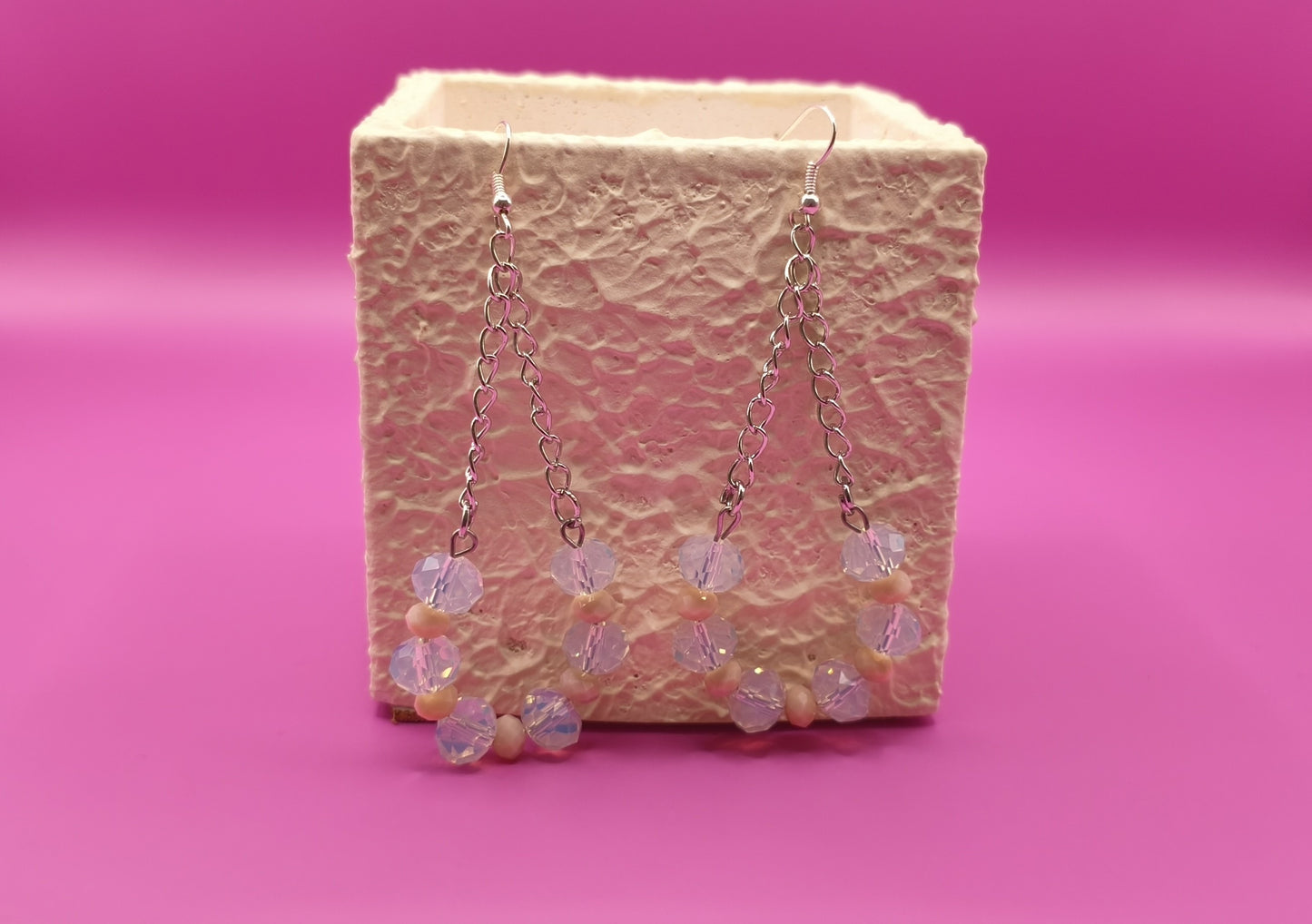 Σκουλαρίκια με διάφανες χάντρες και αλυσιδα