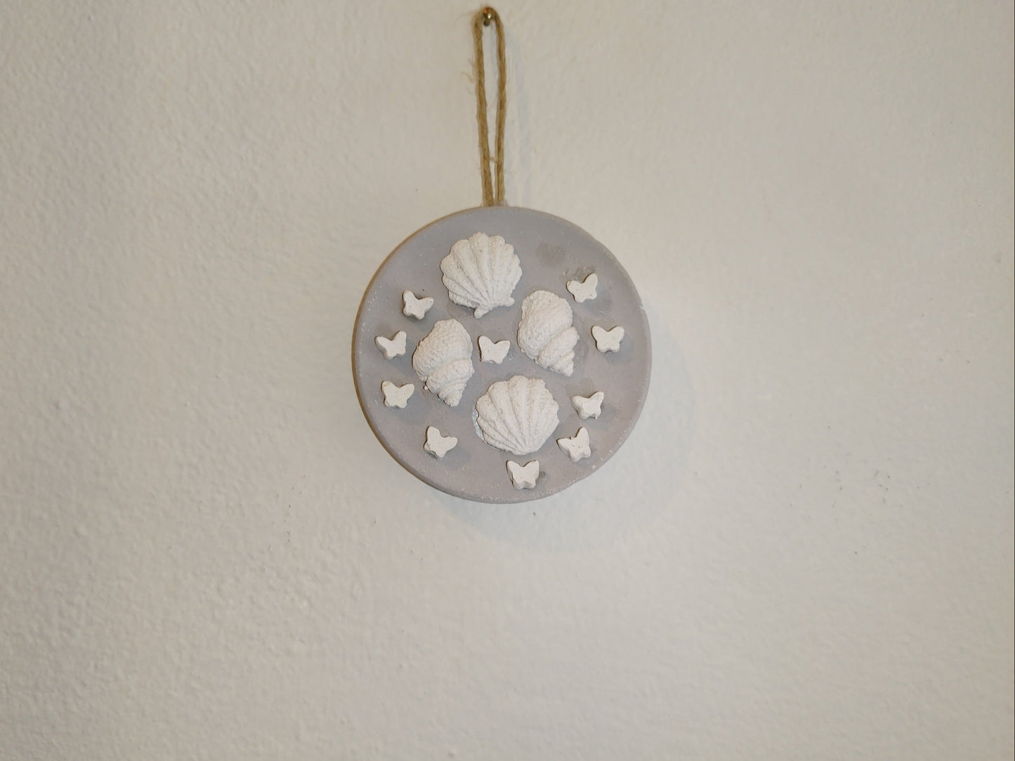 a small decorative item in a wall