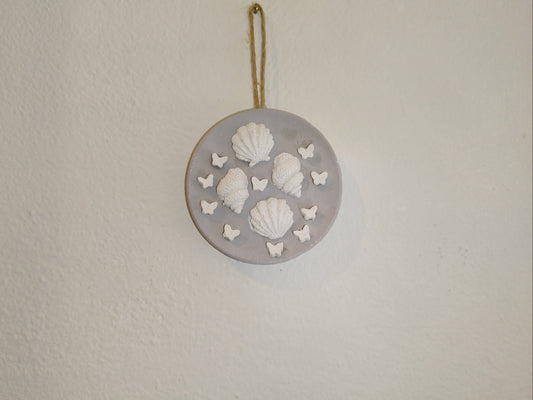 a small decorative item in a wall
