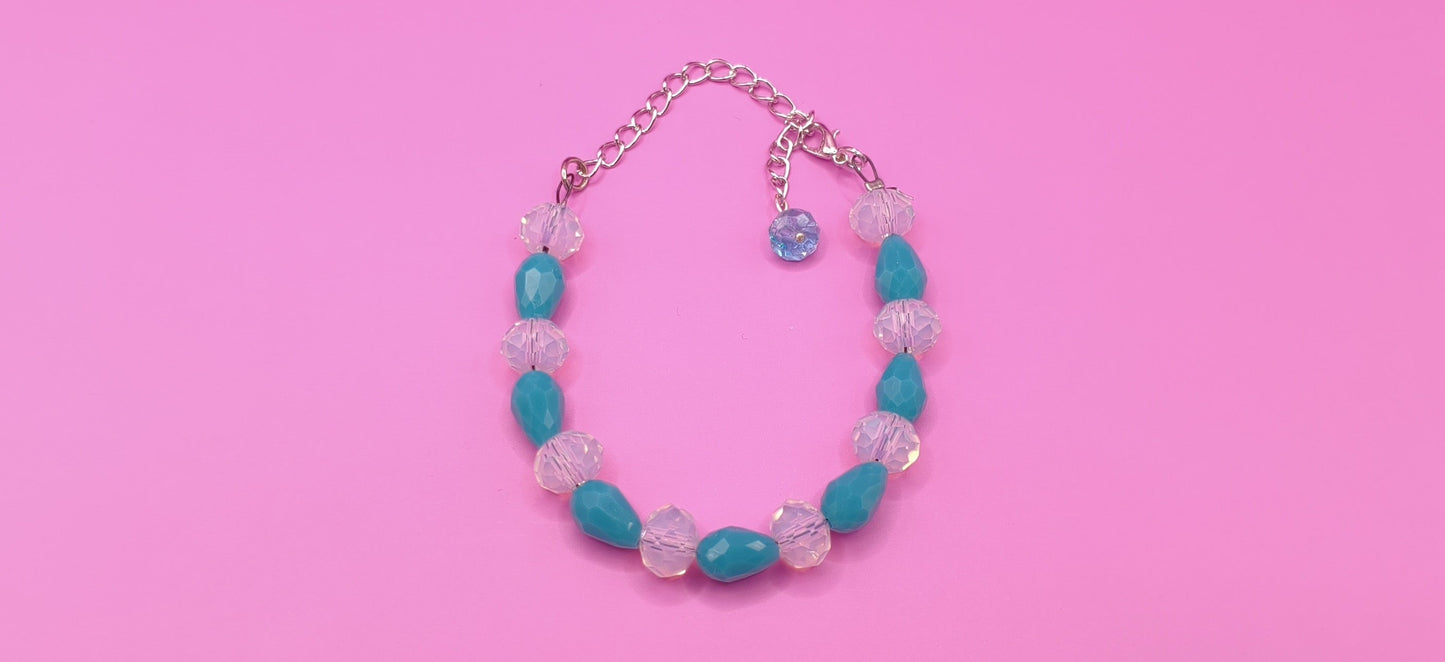 Βραχιόλι με τυρκουάζ και διάφανες χάντρες