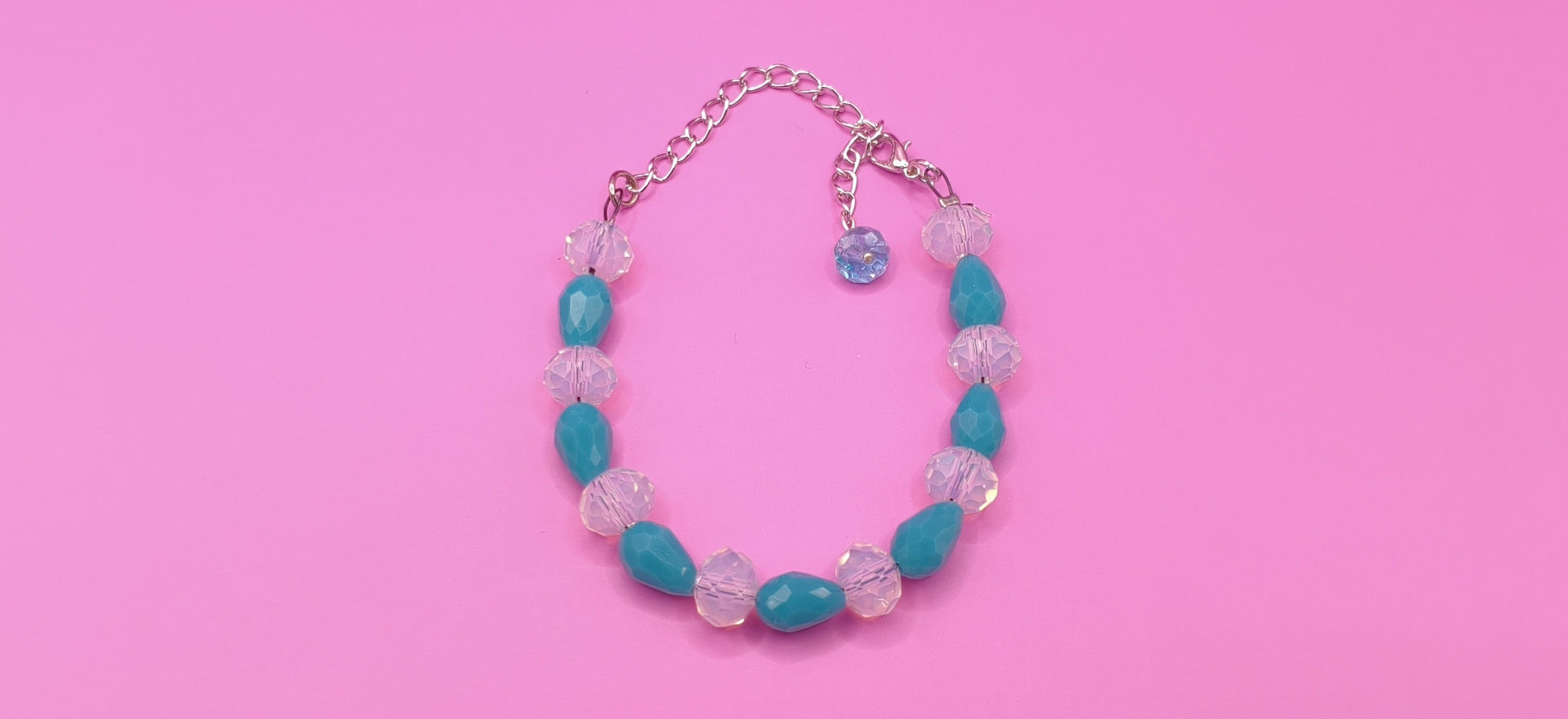 Βραχιόλι με τυρκουάζ και διάφανες χάντρες