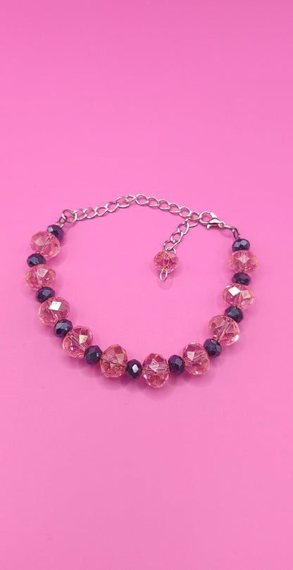 Βραχιόλι με μαύρες και ρώζ χάντρες