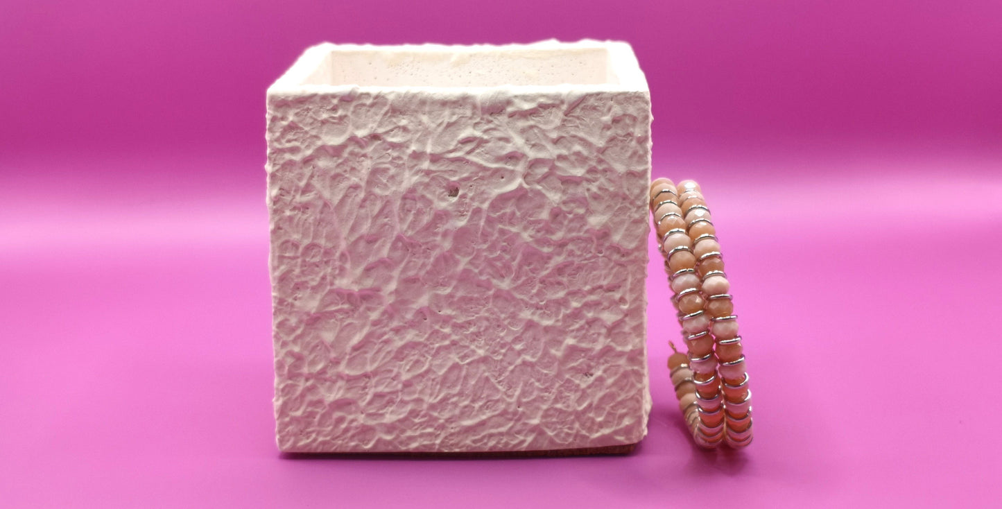 Χειροποίητο βραχιόλι με εκρού και άσπρες χάντρες