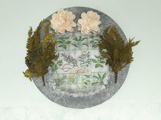 Στρογγυλός καμβάς με ντεκουπάζ, φτέρη και λουλούδια