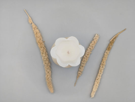 Κερί με τσιμεντένια βάση