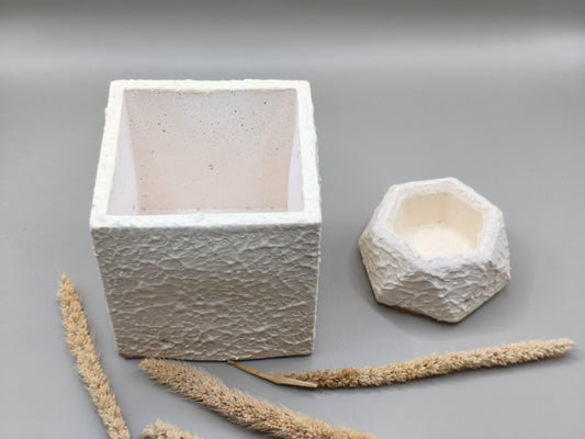 Τσιμεντένια μολυβοθήκη και δοχείο για συνδετήρες