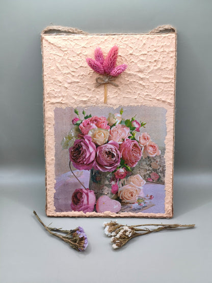 Μικρός πίνακας με ανάγλυφη υφή σε πορτοκαλί απόχρωση και ντεκουπάζ από χαρτοπετσέτα