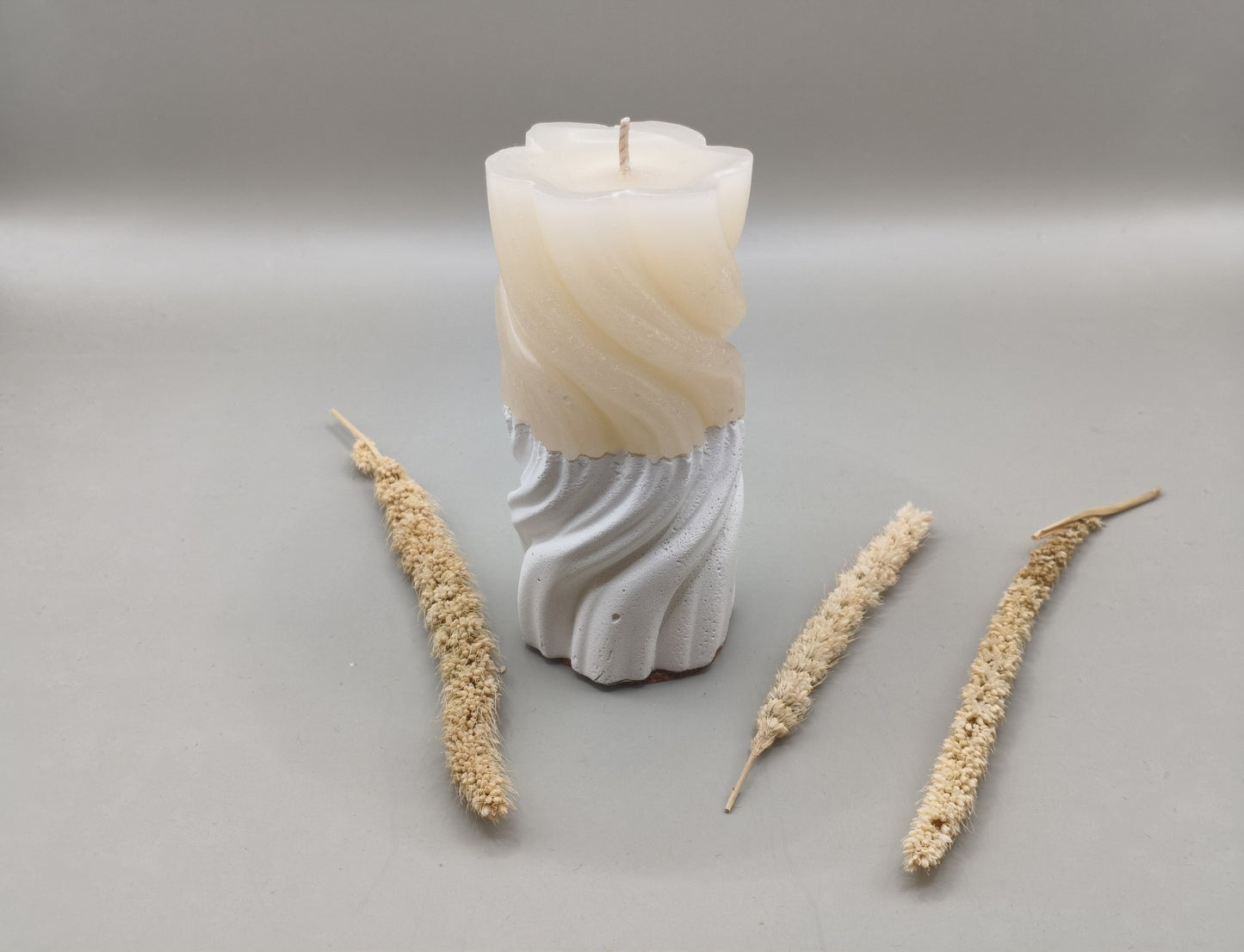 Κερί με τσιμεντένια βάση